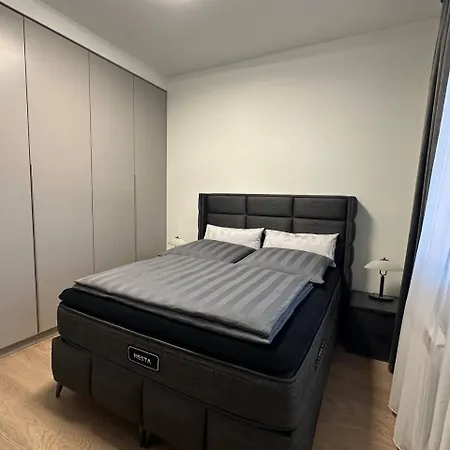 Apartment View Waterfront *