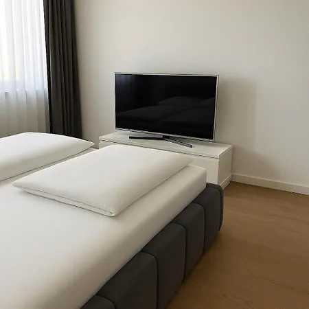 View Waterfront Apartment Belgrad